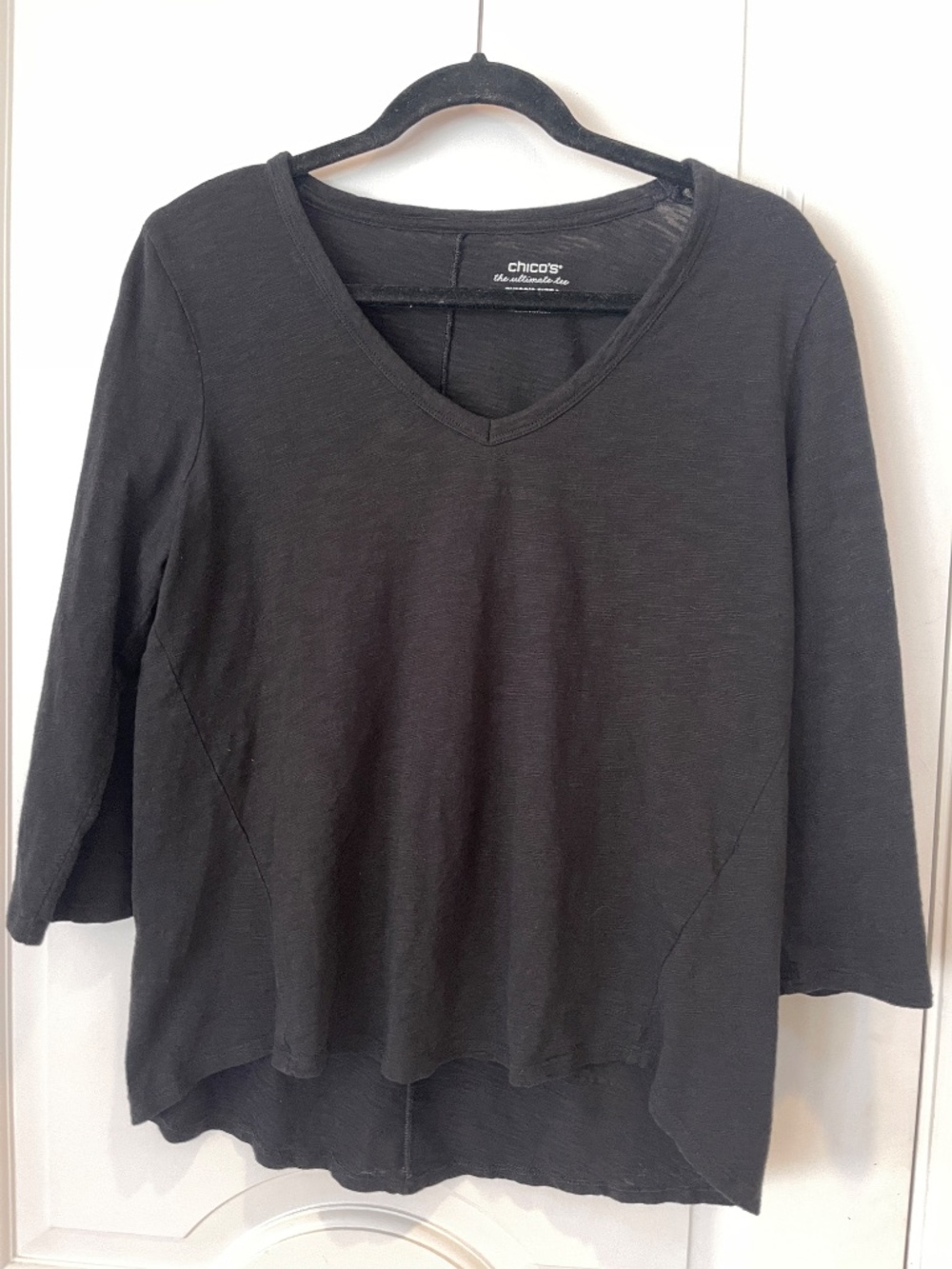 Chico's heathered black cotton V neck long sleeve tee size M (1 )